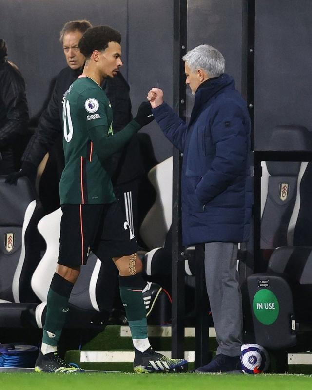 开云-穆里尼奥：点球规则给了解释空间 帕克：我不会抱怨